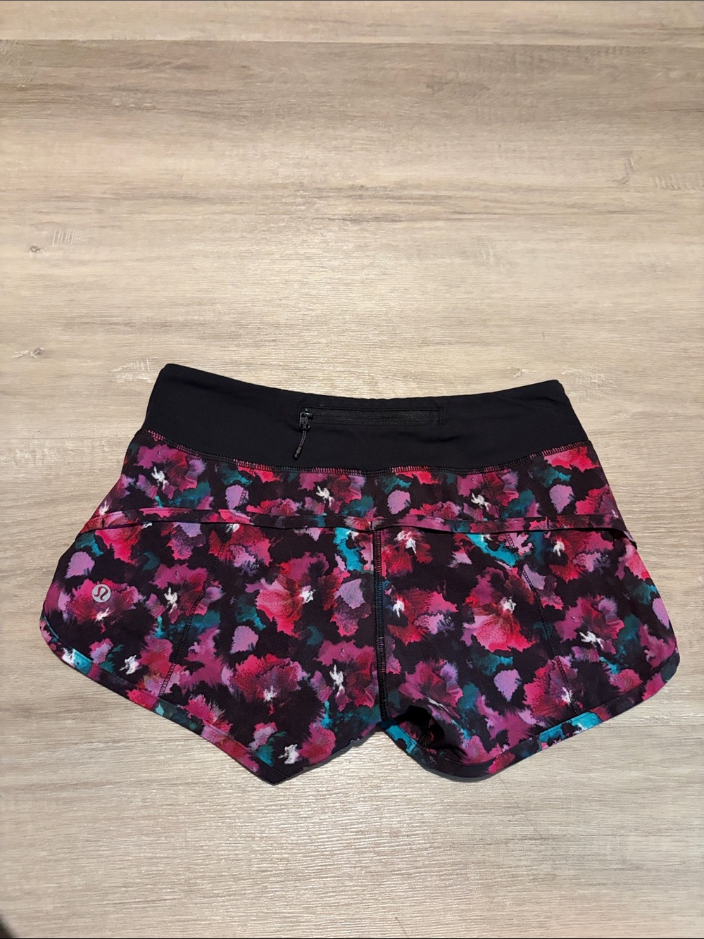 lululemon athletica Women’s Multicolor Floral Running Shorts - Black Waistband